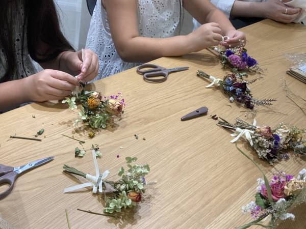 【フラワーロス削減】「ドライフラワーのコサージュバッグをつくろう」無印良品各店にてワークショップを開催しました！