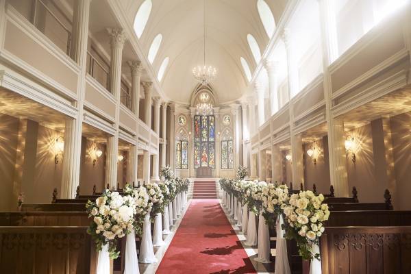 【京都】結婚式場ならではの非日常空間でシェフのこだわり料理とパティシエのかわいいスイーツを味わう『クリスマスフードマーケット』開催！