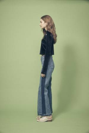 5月23日 PRIVEVE×SOMETHING スリートーンフレアデニムパンツ発売