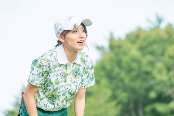緊張をパワフルなスイングで吹き飛ばす！女優 矢作穂香が初登場！「ゴルフ女子 ヒロインバトル」10月2日（日）夕方6時30分～ BS12で放送！