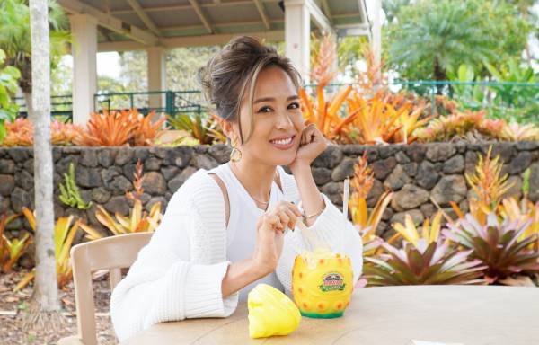 BS12「にじいろ☆ハワイ」新ナビゲーター決定！モデルのMieがハワイのリアルな魅力を現地リポート！