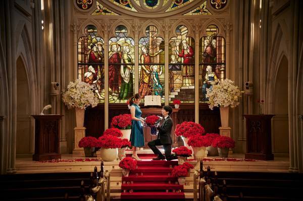 まるで映画の主人公！1,000本のバラに包み込まれて幸せの絶頂に！ 彼女が喜ぶバレンタイン＆ホワイトデーに“理想のプロポーズ”を実現するフラワーオプション 『 Dramatic Rose - ドラマティックローズ - 』