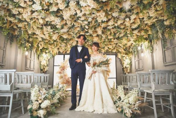 京都市役所前駅から徒歩3分の『ハルウェディング京都』はウェディングフォトで活躍する経験豊富なカメラマンが「前撮り」をします。より美しく演出できるように和服の花嫁衣裳や和装小物も取り揃えています。情報をFindビューティーで公開