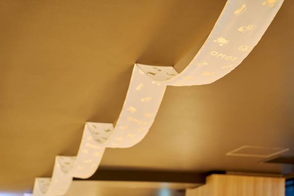 【OMO5金沢片町】金沢の伝統工芸品「金箔」をテーマにしたイベント「金箔クリスマス」開催中！｜期間：2022年12月1日～25日