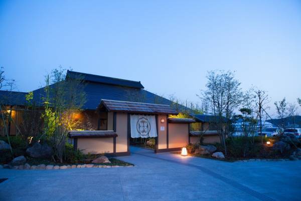 【瀬戸内温泉たまの湯】グランピングサイトを新たにオープン【2022.4.28】