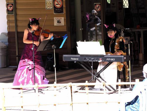 小山内裏公園　ハロウィンコンサート　10月29日（土）