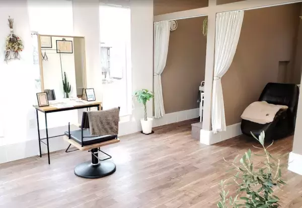 燕駅から車で5分『NICO hair＆beauty』はマンツーマン施術で信頼されるヘアサロン！駅近ドットコムで情報を公開中