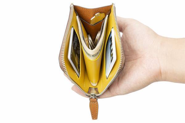 【GRAMAS】 「小さいだけじゃ、物足りない 」機能美を追求した イタリアンレザーウォレット Makuakeにて2月22日プロジェクトスタート