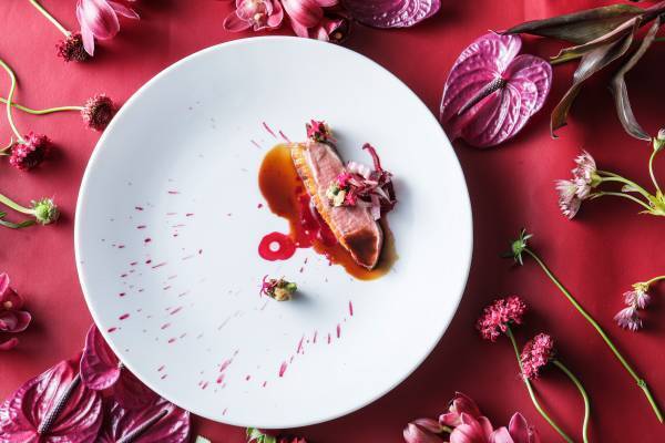 “食材の宝庫”石川県の旬の幸と、地元愛知県の食材を掛け合わせたアーティスティックなフレンチコース 『TAKUMIフレンチコース～石川県からの贈り物～』 期間限定販売