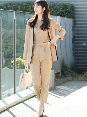 好きな組み合わせでコーディネート “オシャレ”と“きちんと感”を両立するカセット服が人気　昨年好評だった麻調のカセット服に「ワンピース」を追加