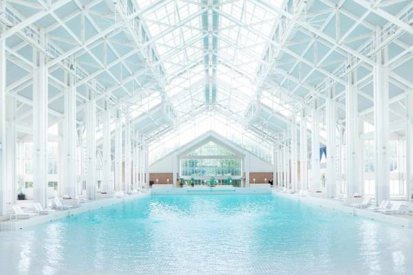 【リゾナーレトマム】大自然を見渡せる客室や料理、ウィンタースポーツを満喫できる「明けの贅沢～白銀の絶景スイートルームステイ～」登場｜期間：2022年1月10日～3月31日