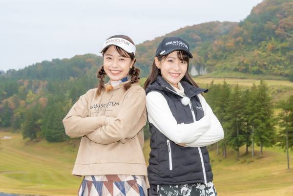 雨の中でもキュートな笑顔！ シンガーソングライター・モデルのchayが2回目の登場！「ゴルフ女子 ヒロインバトル」2023年1月1日（日）夕方6時30分～ BS12で放送！