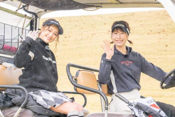 雨の中でもキュートな笑顔！ シンガーソングライター・モデルのchayが2回目の登場！「ゴルフ女子 ヒロインバトル」2023年1月1日（日）夕方6時30分～ BS12で放送！