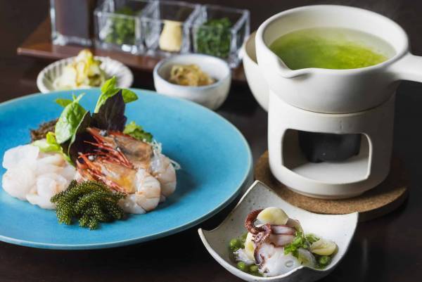 【星のや竹富島】4泊5日で重要無形民俗文化財「種子取祭」を体験できる「種子取祭満喫滞在」を新提供～奉納芸能の見学や世乞い(ユークイ)などに参加～｜期間：2022年10月1～５日