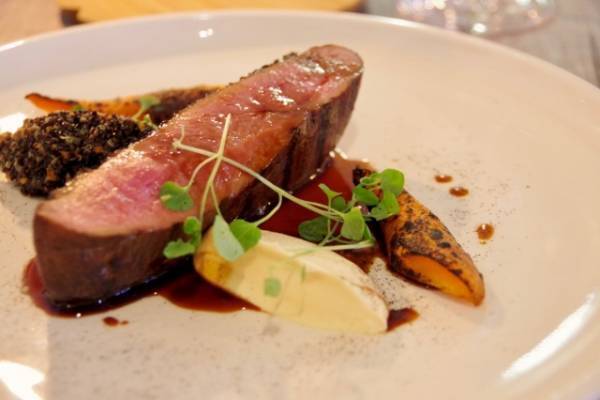 最高品質フランス鴨が平日バレンタインディナーで無料！日本初4年連続野菜ソムリエアワード受賞レストランで楽しむ冬のオーダー料理【宮城蔵王・遠刈田温泉ゆと森倶楽部】