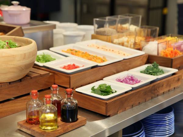 ランチはサラダだけは当たり前！20代30代の5人に1人が1週間に1日はサラダランチ♪