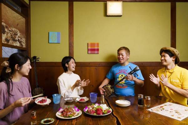 【OMO5沖縄那覇】実はマグロも名産！沖縄ならではの食べ方でマグロを堪能！「マグロはしごツアー」を開催｜期間：2022年3月1日〜5月31日