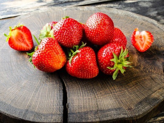 河口湖で本格BBQ付きグランピング『いちご De グランピング!! 』