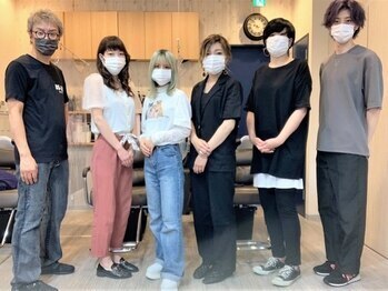 「三軒茶屋駅」より徒歩4分『nina 三軒茶屋』はうるツヤを叶える厳選トリートメントが自慢のヘアサロン！駅近ドットコムで情報を公開中