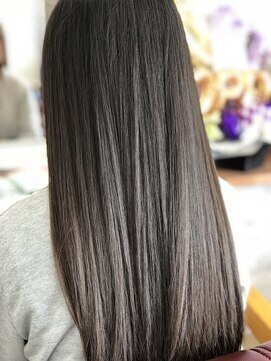 ヘア・ネイル・アイラッシュをトータルプロデュース！大人女性のキレイが見つかる『AZZURRI Beauty Works』の情報を駅近ドットコムで公開