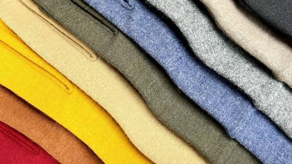 スッと指出し、直感的にタッチ！『美しく触れる。』現代型グローブ2022最新モデルを10月6日よりMakuakeにて先行販売開始！