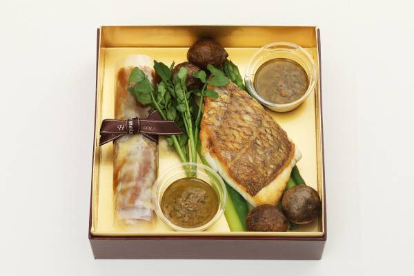 【ひらまつレストラン】高知県の春食材を使ったコース仕立てのテイクアウト＆デリバリー登場 ～東京・西麻布「レストランひらまつ レゼルヴ」～