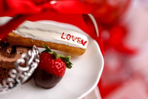 “推し活”で話題！10色から推し色を選べるアフタヌーンティー 『プリンセスアフタヌーンティー～ My Best COLOR ～』 大好評につき販売期間延長