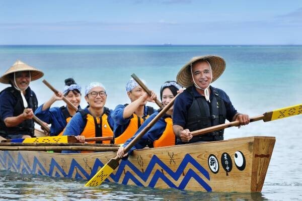 【星のや沖縄】伝統漁船で海を渡る沖縄の行事「ハーリー」を体験するアクティビティを開催｜開催期間：2022年5月15日～6月30日