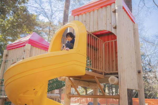 スタッフが手作り⁉清水公園のフィールドアスレチックに３歳からチャレンジできる本格アスレチックが新登場！