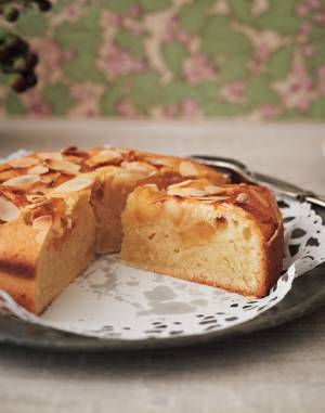 毎日食べたくなる！ 若山曜子さんによる厳選シンプルレシピ集『本当は素朴なフランスのおやつ』