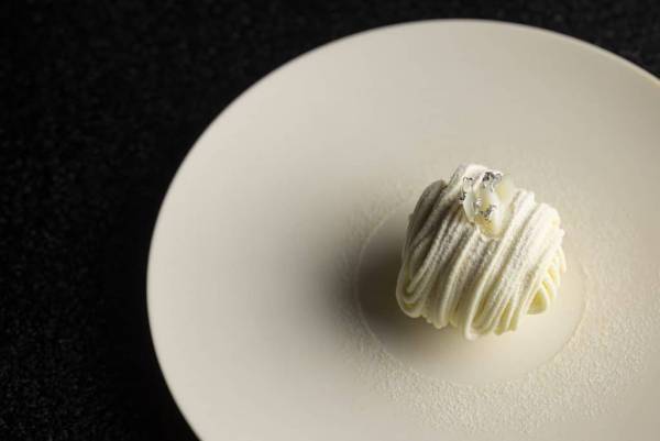 【星のや東京】「発酵×フレンチ」で免疫力を高めるコース「Nipponキュイジーヌ～発酵～」秋メニュー提供開始～茸(きのこ)や秋刀魚など、山と海の旬を堪能するフルコース～｜開始日：2022年9月28日～