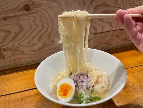 真鯛を5時間煮込んだ濃厚スープ! 鯛塩ラーメンと鯛めしで勝負!小田原に麺屋うにまるがオープン!!