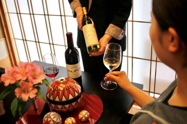 【界 松本】「信州ワインのパイオニア園で醸造家の世界観を知る収穫・試飲体験」開催 ～職人、生産者と行うご当地文化体験「手業(てわざ)のひととき」・秋～｜期間：2022年9月1日～10月10日