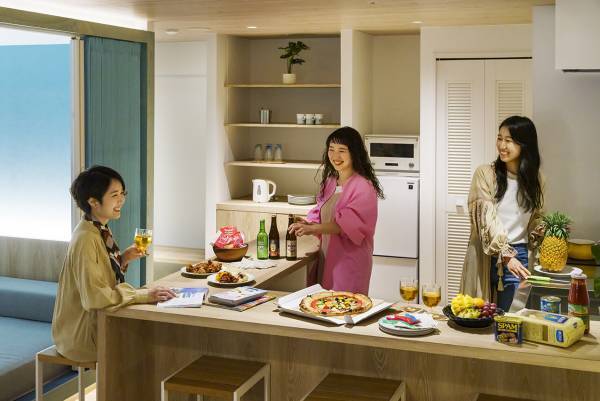 【BEB5沖縄瀬良垣】沖縄でゆっくり、のんびり卒業旅行を楽しみたいという人に向けた宿泊プラン 「よんな～ ちゅライフ沖縄卒旅」を販売｜期間：2023年2月1日～3月31日