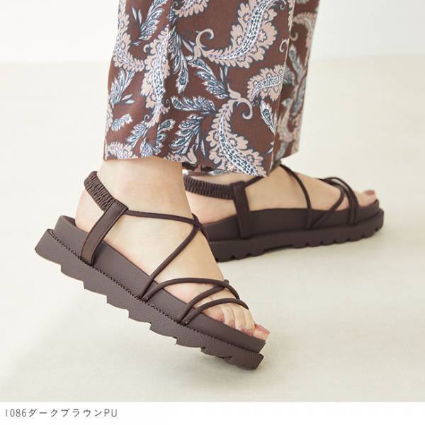 春夏の足もとをオシャレに歩きやすく！スポーツサンダル5選