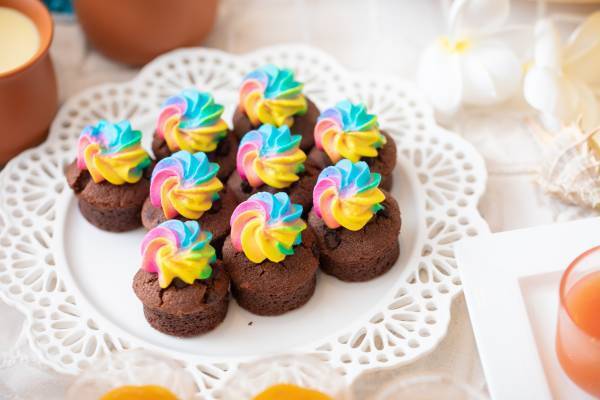 ハワイ旅行気分を満喫！パンケーキなどが食べ放題  『ハワイアン・レインボーパラダイス～スイーツブッフェ～』開催