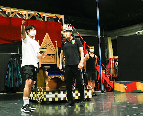 8/30開幕！森崎ウィン主演 ブロードウェイミュージカル『ピピン』2022 稽古場レポート到着！
