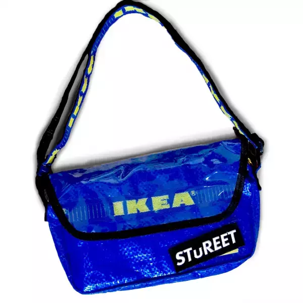 この夏一番のBIG NEWS解禁！！人気カスタムスニーカーブランドのSTuREETの商品が手に取れるように準備中！TwitterやInstagramを見逃すな！