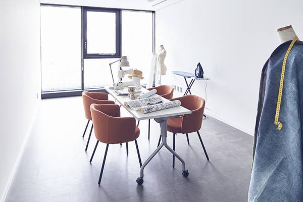 【9月15日（木）入居者募集開始】日暮里繊維街から世界へ！　ファッションビジネス特化の起業支援施設「イデタチ東京」の情報を紹介します。