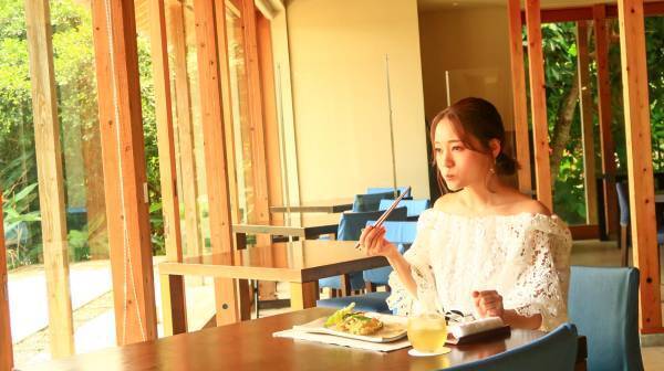 モデル・シンガーソングライターのchayが楽しい！美味しい！を保証します！「NEXT TRIP ～竹富島1泊2日おさんぽ旅～」6月16日(木)よる9時からBS12で放送！