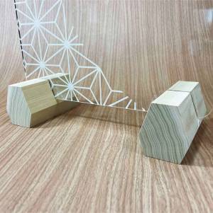 高級料亭や割烹料理店に。木製足アクリルパーテーションを6月にBASEで販売開始