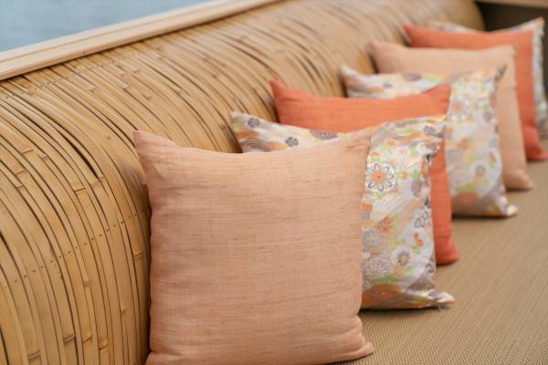 【星のや京都】大堰川 × 青もみじを眺めながら屋形舟で朝食を味わう「青嵐(せいらん)の朝ごはん舟」開催｜期間：2022年5月1日～6月30日