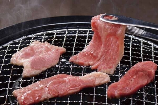 【近畿圏ライフ】おうち焼肉にもバーベキューにもぴったり！ボリューム満点の「まんぷく焼肉セット」シリーズが発売から2か月で累計販売数4万個突破！