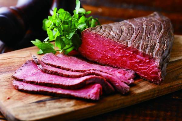 【近畿圏ライフ】北海道産モモ肉を贅沢に使用したローストビーフをリニューアル！「肉の旨みが『ぎゅっ』とつまったローストビーフ」を新発売