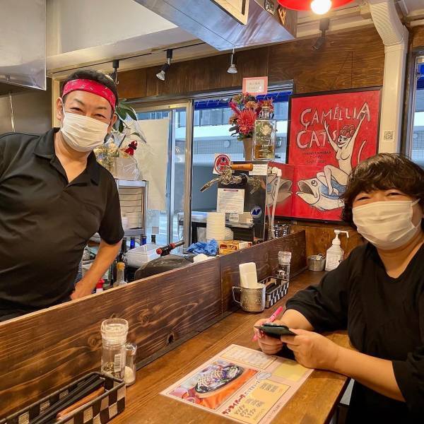 【ひき肉未使用】唯一無二の肉塊にかぶりつけ！あの「ランディバーグ」が 神田で復活オープン！