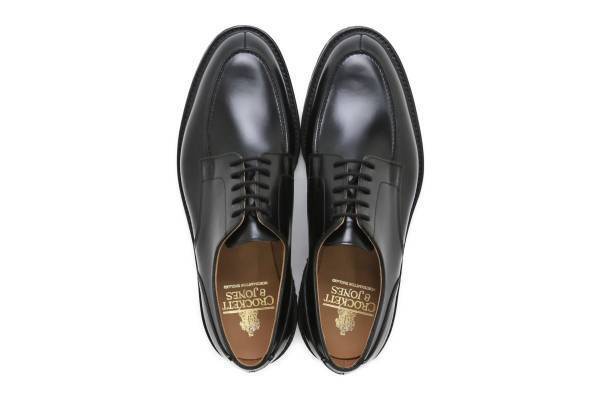【22AW】「Crockett & Jones」×「Queen Classico」別注仕様商品発売中！トレンドのボリューム感溢れる足元を演出
