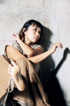 100kg超えのパフォーマー・障がい者の俳優・独創性を踊るダンサー　OM-2×柴田恵美×bug-depayse『椅子に座る』－Mの心象スケッチ－上演決定　カンフェティでチケット発売