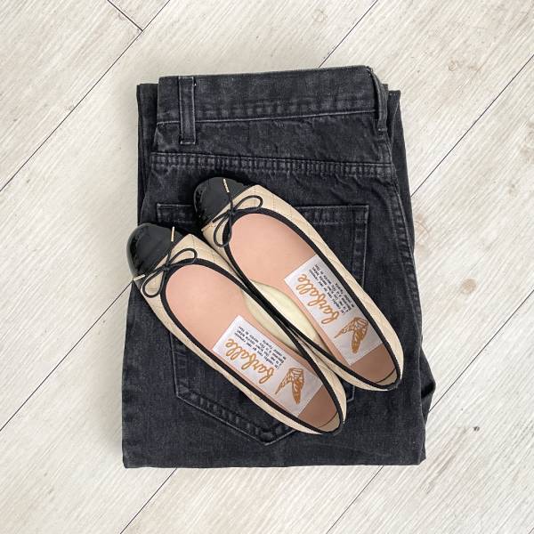 数量限定・新作【ファルファーレ】意外と着こなしの幅が楽しめる上品なキルティングシューズ