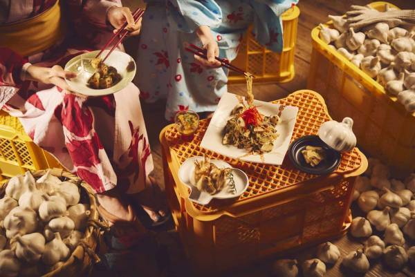 【青森屋】臭さが異なる「たんげにんにく臭くてご麺」が新登場　「にんにくハウス」実施｜期間：2022年6月1日～8月31日