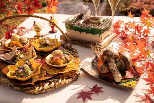 【星のや軽井沢】1日1組限定！特等席で松茸などの秋の味覚を堪能する「紅葉松茸アペリティフ」開催｜期間：2022年10月1日～31日